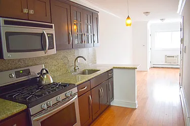 Rented by King Zone Realty Inc