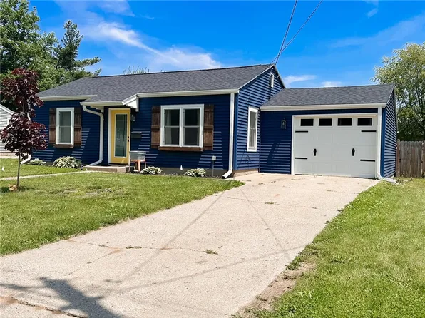 504 W 14th St N, Newton, IA 50208