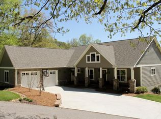 353 Willowbrook Est, FRANKLIN, NC 28734