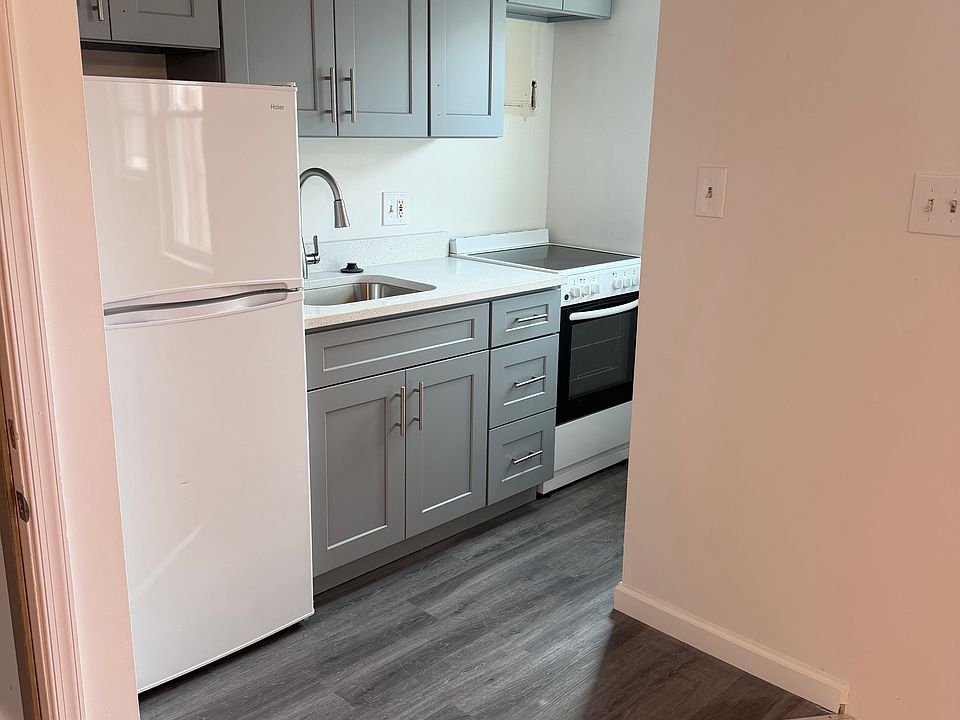 1st image of 628 S 18th St #D