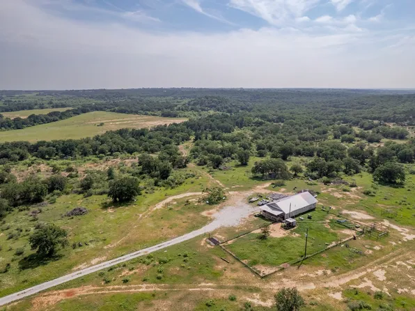 4451 Fm 585, Bangs, TX 76823