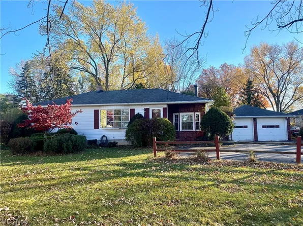 2817 Meister Rd, Lorain, OH 44053