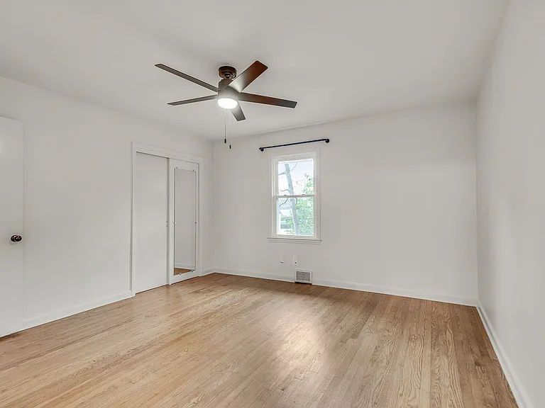 675 N Superior Ave — Photo 22