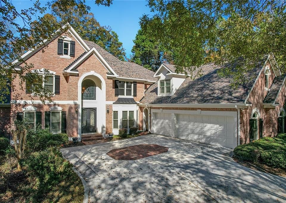 1st image of 8245 Royal Troon Dr