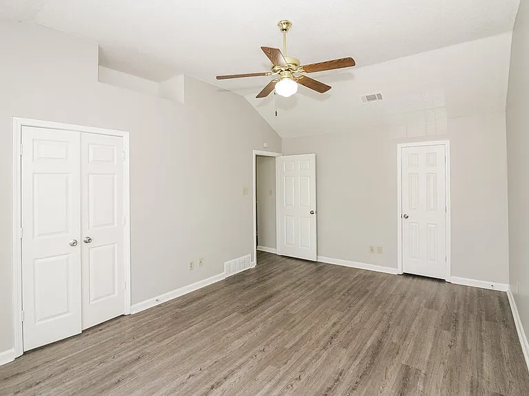 7899 Brady Creek Cv — Photo 11