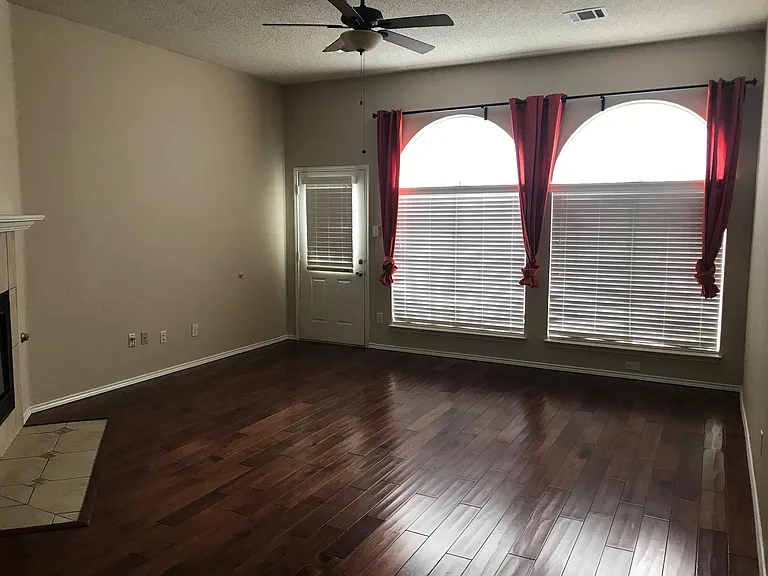 8025 Alderwood Dr — Photo 9