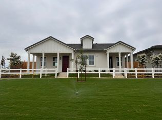 329 Huckleberry Ln S, Madera, CA 93636