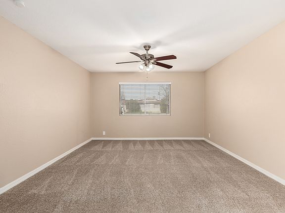 5th image of 3917 W Kaler Dr