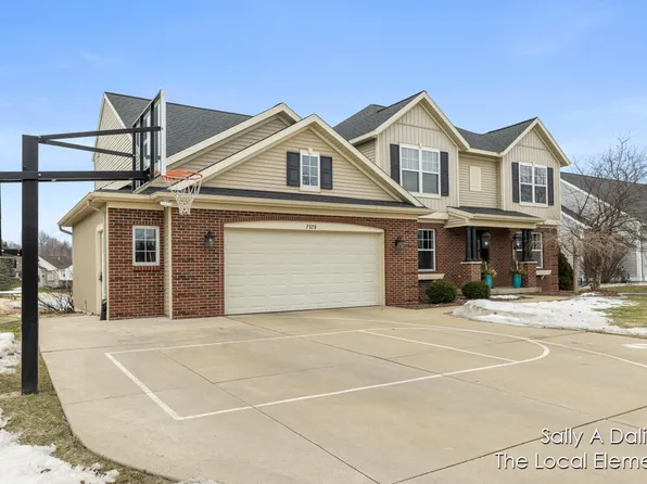 7320 Waterline Dr, Allendale, MI 49401