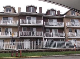 17 Harbor Front Plz, Elizabethport, NJ 07206