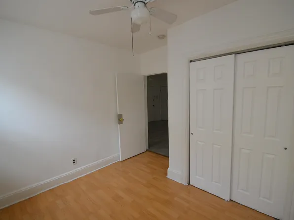 169-171 Avenue F image 7 of 15