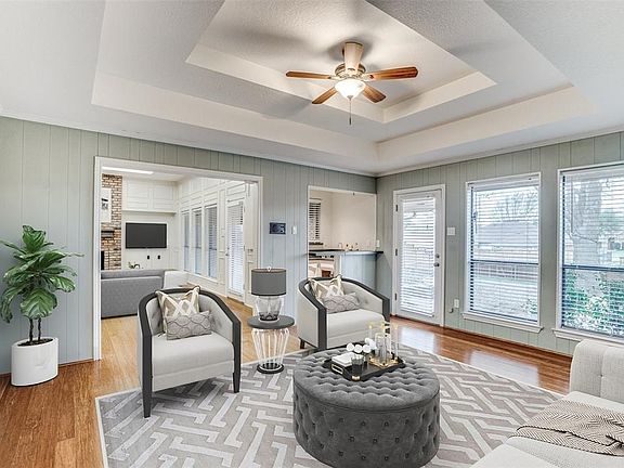 3rd image of 2801 Apple Valley Dr
