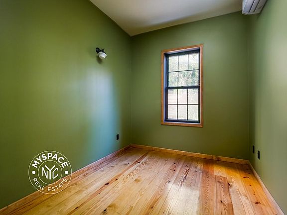 4th image of 212 Starr St #1R