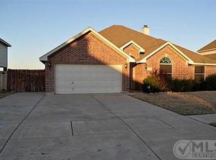 429 Hummingbird Trl, Crowley, TX 76036
