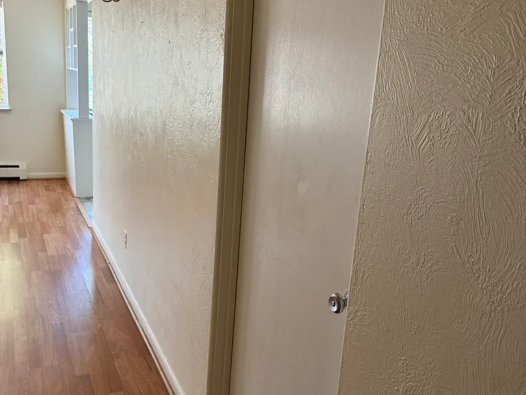 103 W Powers Cir #202 — Photo 3