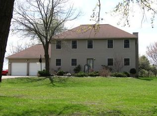 301 5th St S, Springville, IA 52336