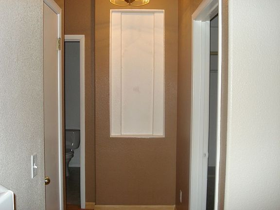 4th image of 2110 Los Feliz St Unit 2034