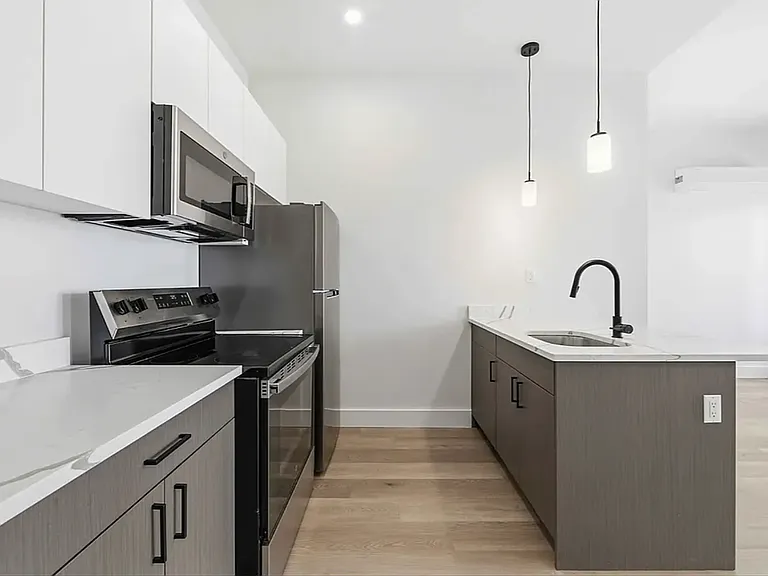 89-25 162nd St #103 — Photo 9