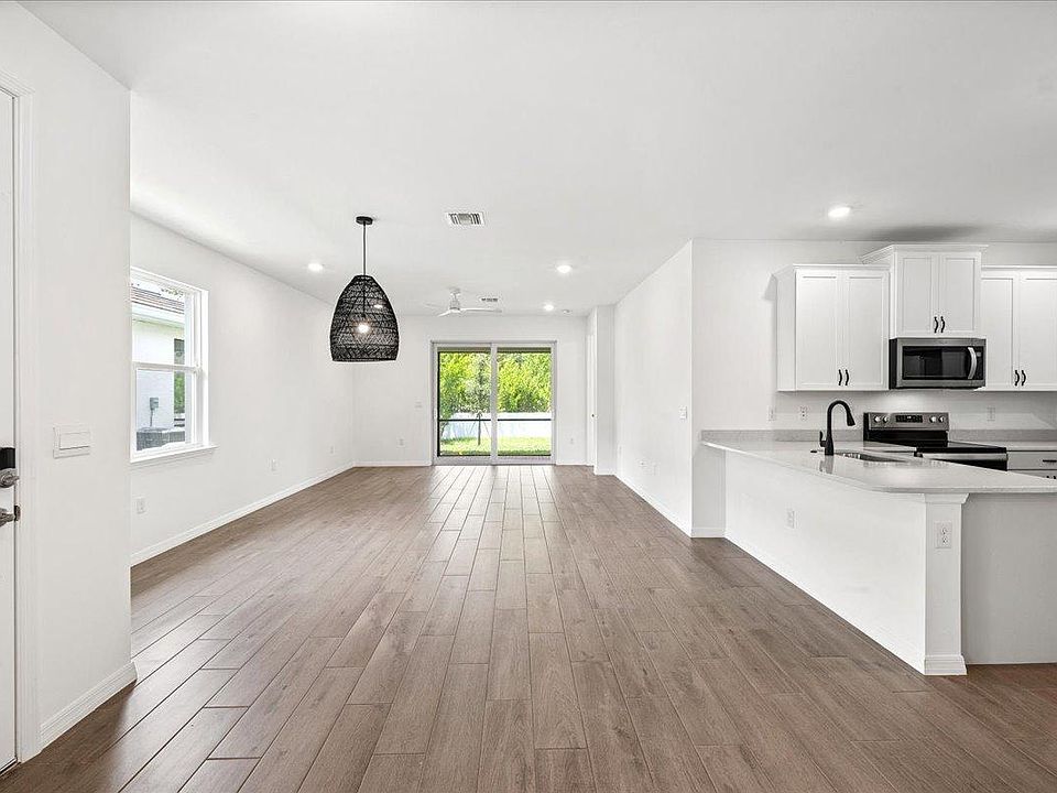 1st image of 1111 Tranquil Brook Dr