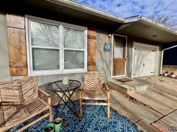 450 Milton St N, Auburn, KS 66402