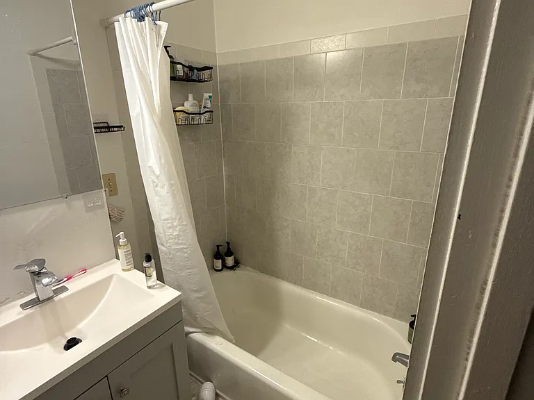 38 Hemenway St #9 — Photo 18