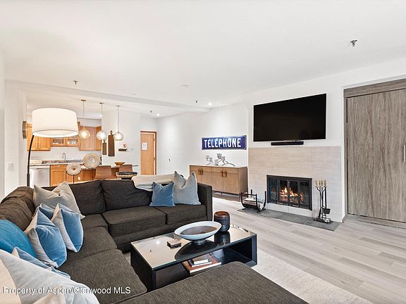 4th image of 425 Wood Rd APT 19