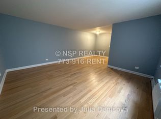 663-4 W Grace St #204, Chicago, IL 60613