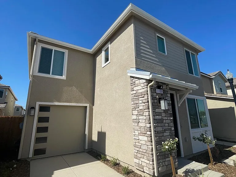1109 Elevations Way W — Photo 44