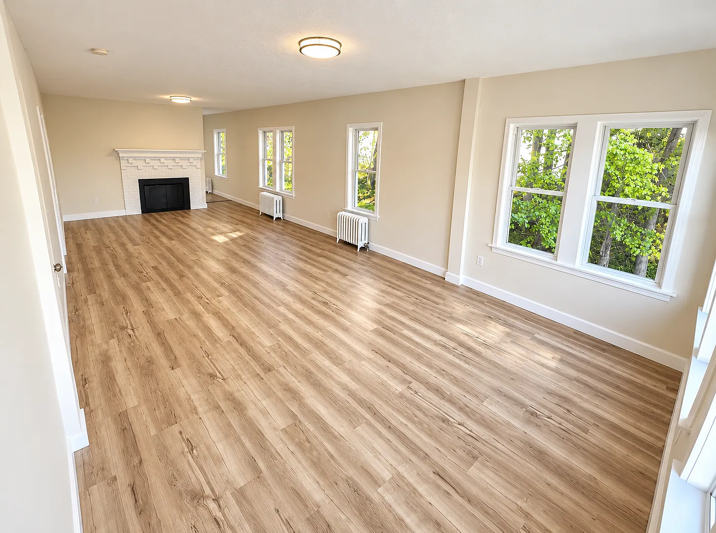 22 Colonial Rd — Photo 1