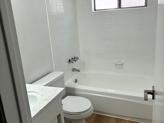 4th image of 326 W Chevy Chase Dr #24
