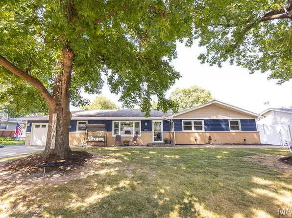 409 Bel Air Dr, Mascoutah, IL 62258