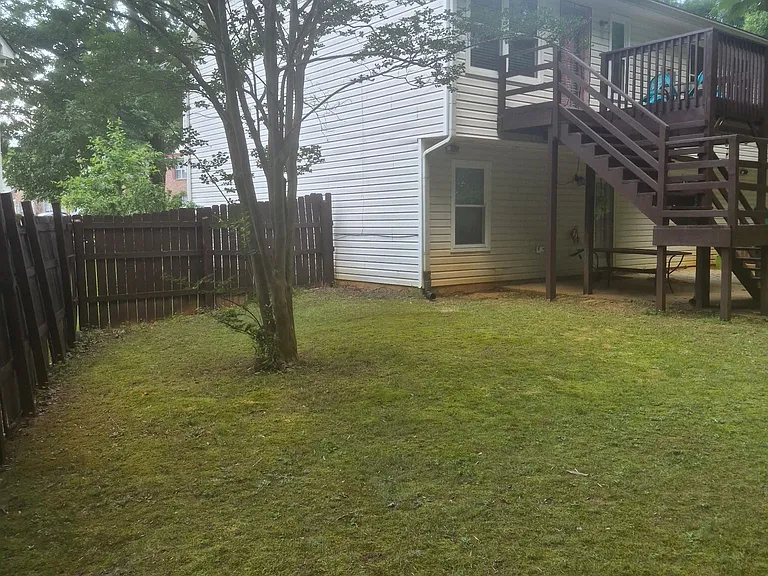 2475 Meredith Walk — Photo 5