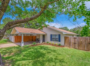 2501 Hardwood Dr, Bryan, TX 77803