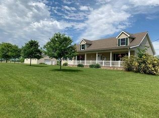 1983 Cole Rd, Ashley, OH 43003