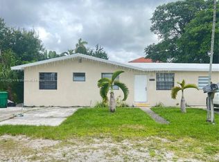 2608 NE 214th St #1, Miami, FL 33180