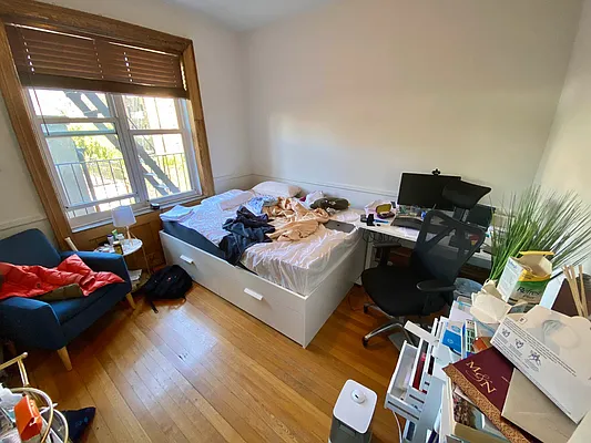 Rented by J PRESTON AND ASSOCIATES INC | media 12