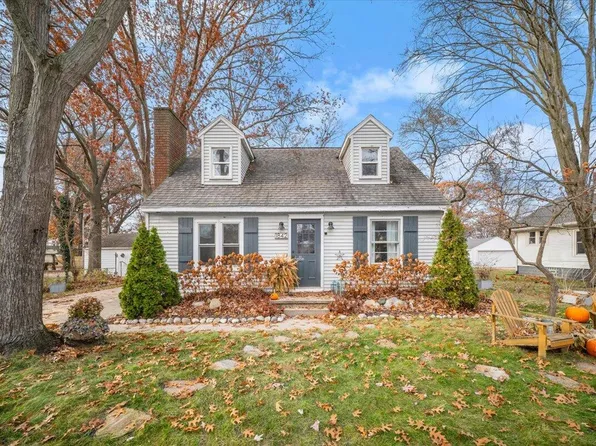 1842 Moulton Ave, Muskegon, MI 49445