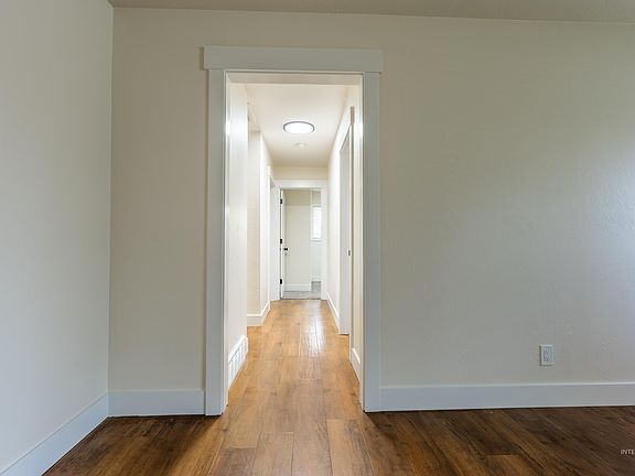 5th image of 2213 Conant Dr
