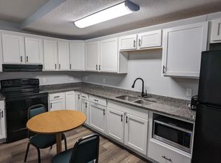 1955 1st Ave N #2, Windom, MN 56101