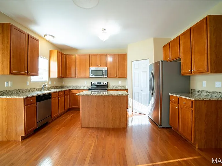 84 Brighton Park Dr — Photo 6