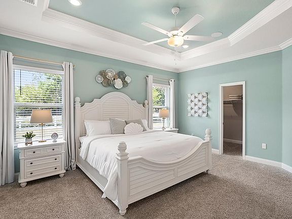 Your spacious and luxurious owner s suite awaits.