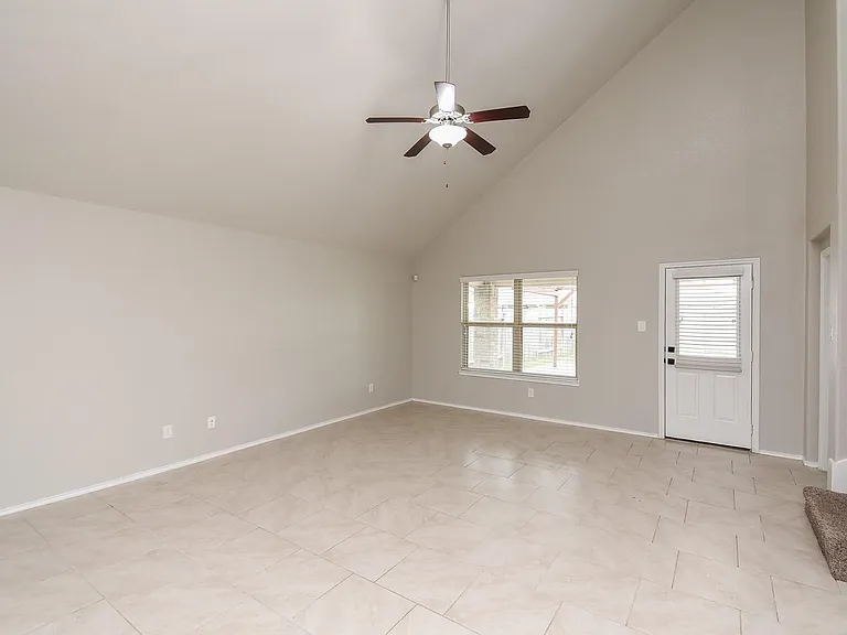 4602 Tuscan Lily Dr — Photo 7