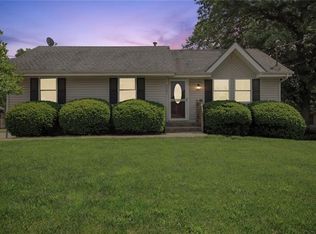 5541 NE 48th St, Kansas City, MO 64119