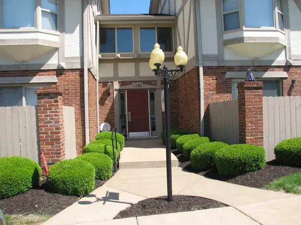 1380 Willow Brook Cv Unit 1, Saint Louis, MO 63146