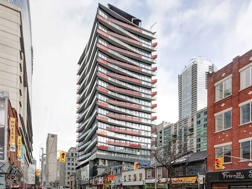 215 Queen St W #1708