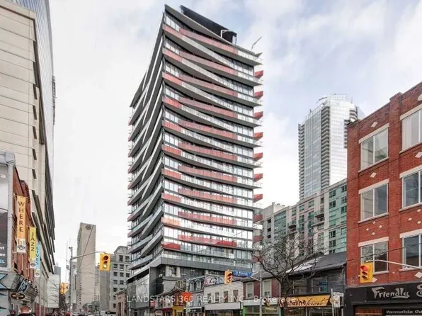 215 Queen St W, Toronto, ON