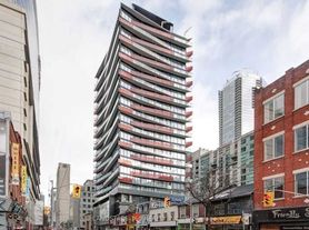 215 Queen St W