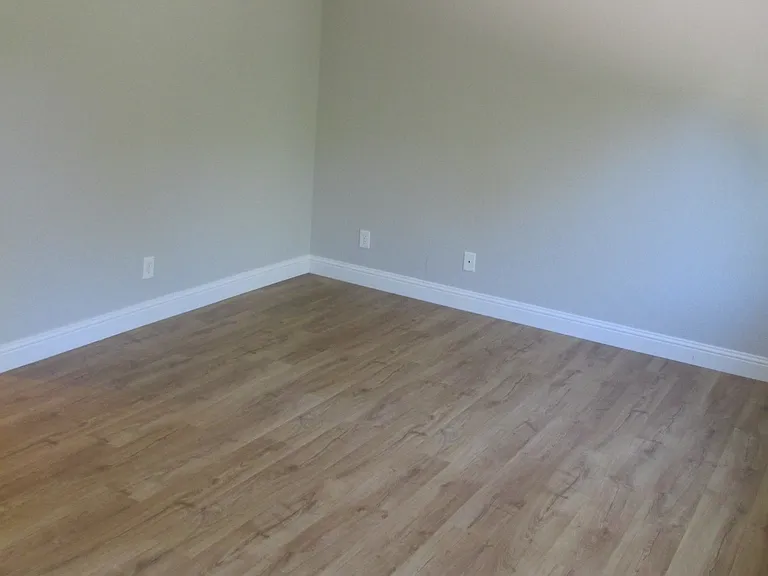 414 Woodbridge St — Photo 21