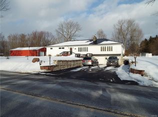 9702 Caughdenoy Rd, Brewerton, NY 13029