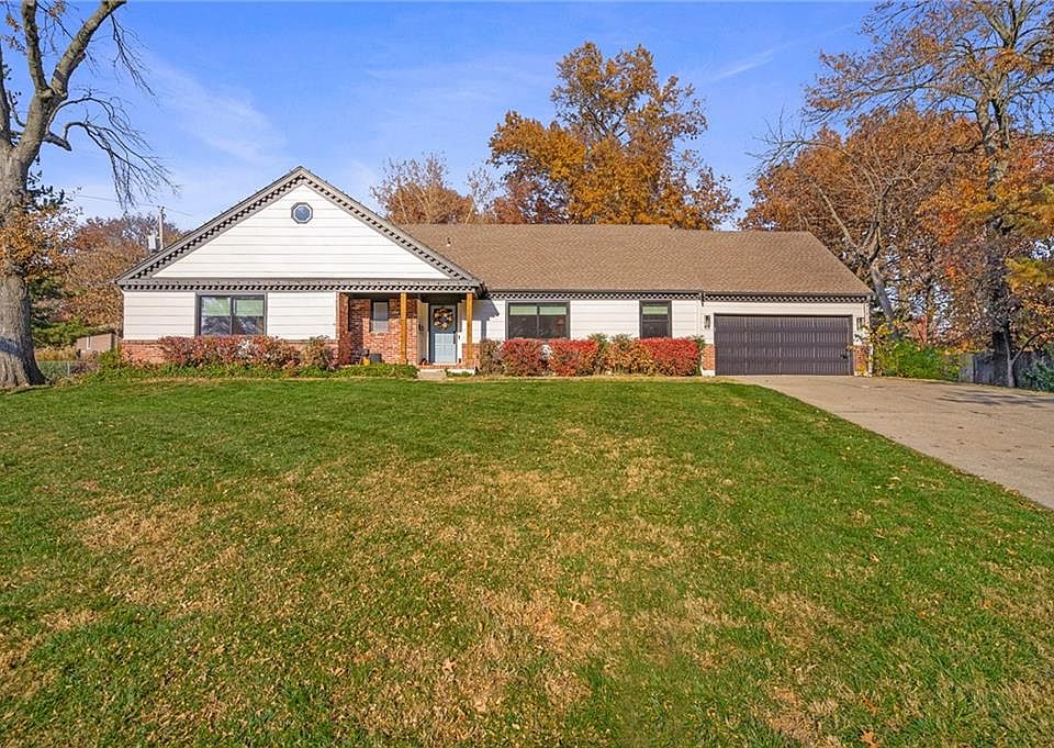1st image of 10227 Oakridge Cir